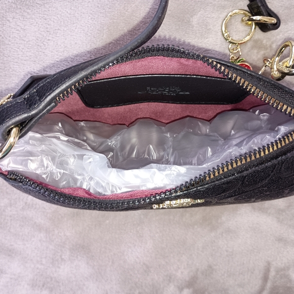 Coach Black and Tan Wallet Collection - Picture 6 of 7